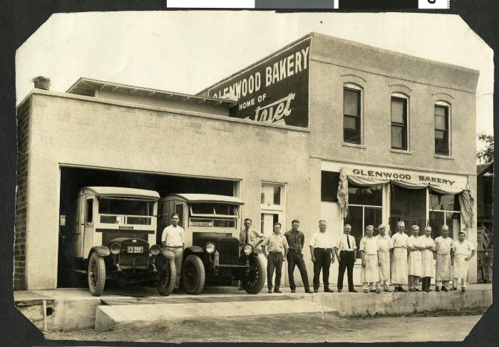 Glenwood Bakery exterior and employees