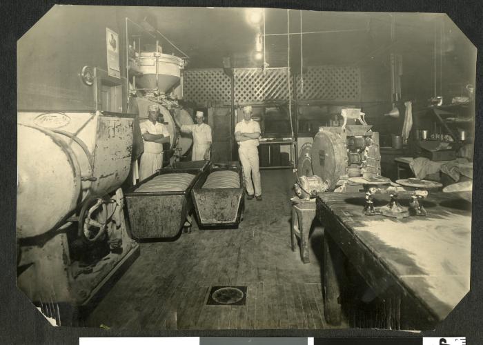Glenwood Bakery interior
