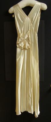 Edna Wegner Scofield's Wedding Dress and Veil