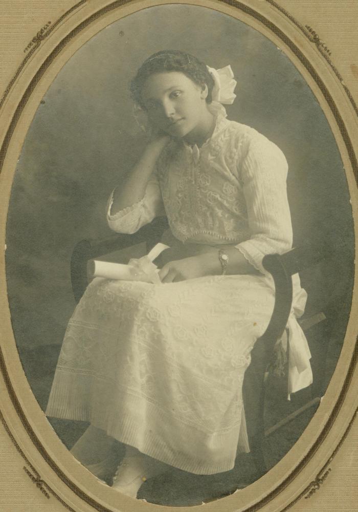 Lillian Hoff