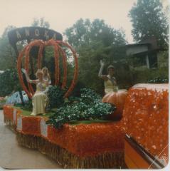 Anoka Royalty on Pumpkin Parade Float