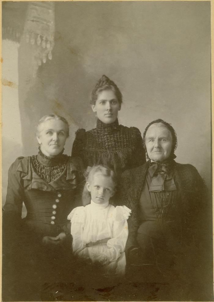 Mrs. O. Rigg, Mrs. L. Koefod, Mrs. P. Thoen, and M. Koefod