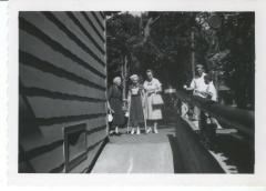 Clara, Hannah, and Bessie Kaldahl at Fair Hills Resort