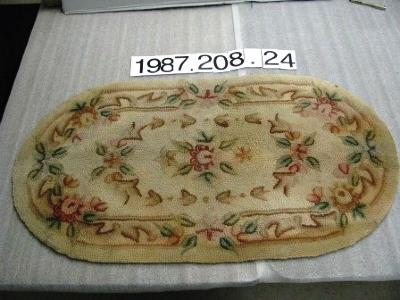 Rug