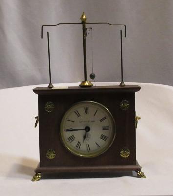 Flying Pendulum Clock
