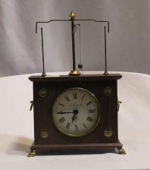 Flying Pendulum Clock