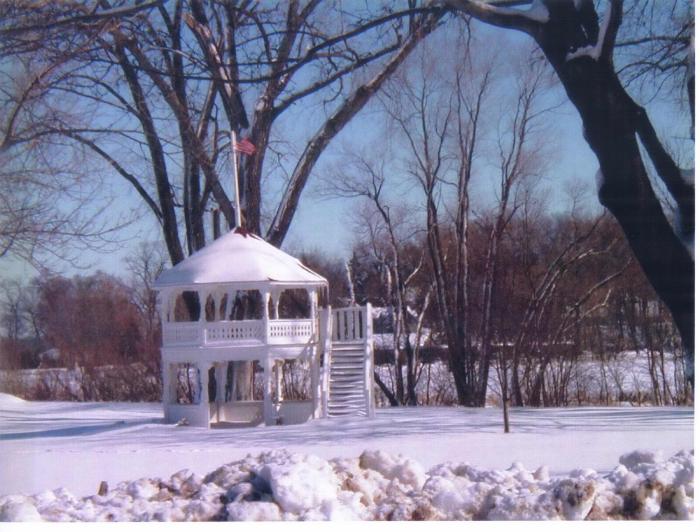 Geist Gazebo, Winter 2001
