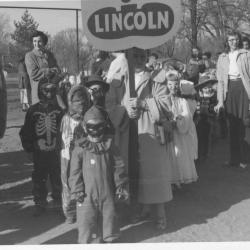 Lincoln School in Anoka Halloween Parade