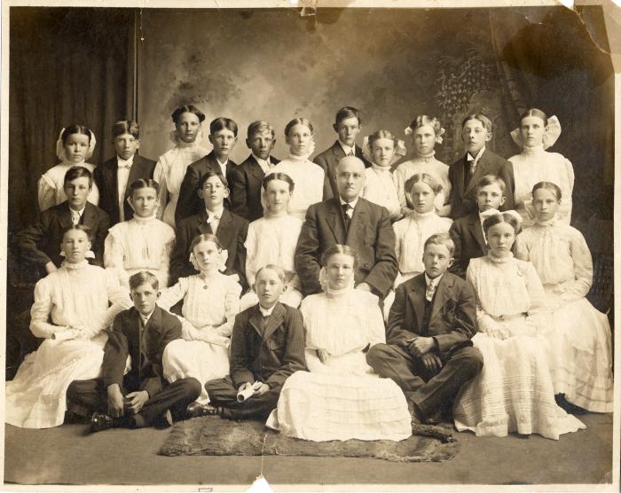 Fron Lutheran Church Confirmation Class of August 1, 1909