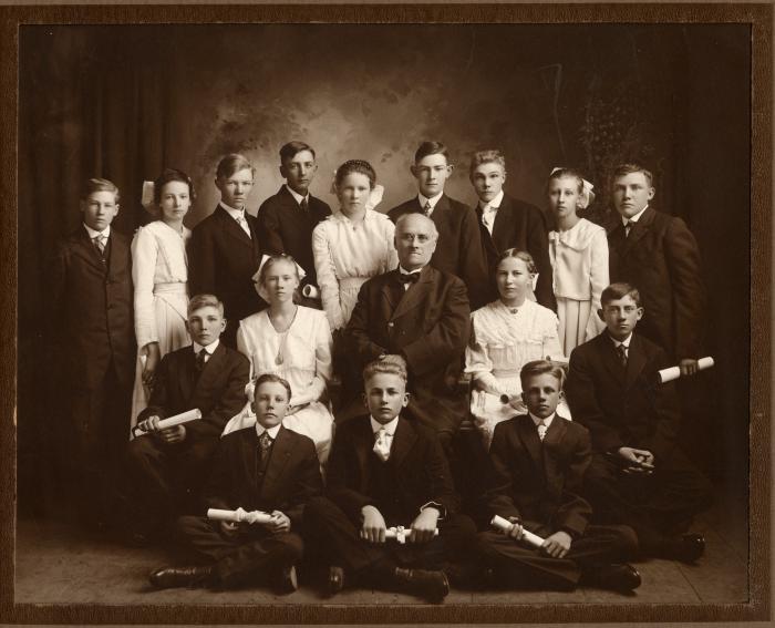1917 Fron Lutheran Church Confirmation Picture
