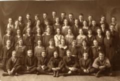 GHS Class of 1923 in 1921.