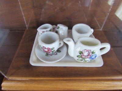 Child's Baking Set;Child's Play Tea Service