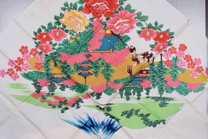 Mt Fuji scarf