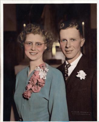 Wedding photo of Maurice and Larraine Anderson