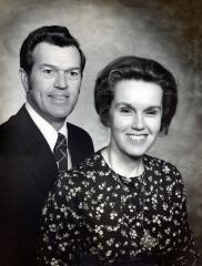 Photo of Rev. Wayne W. & Marge Mensing