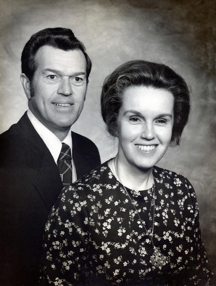 Photo of Rev. Wayne W. & Marge Mensing