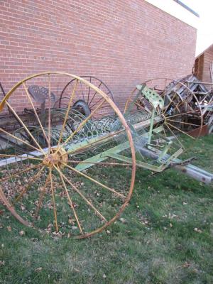 Dump Rake for Hay