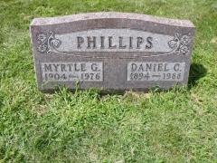 Phillips, Myrtle and Daniel.JPG