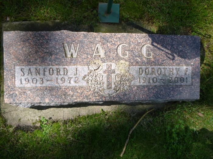Wagg, Sanford and Dorothy (2).JPG