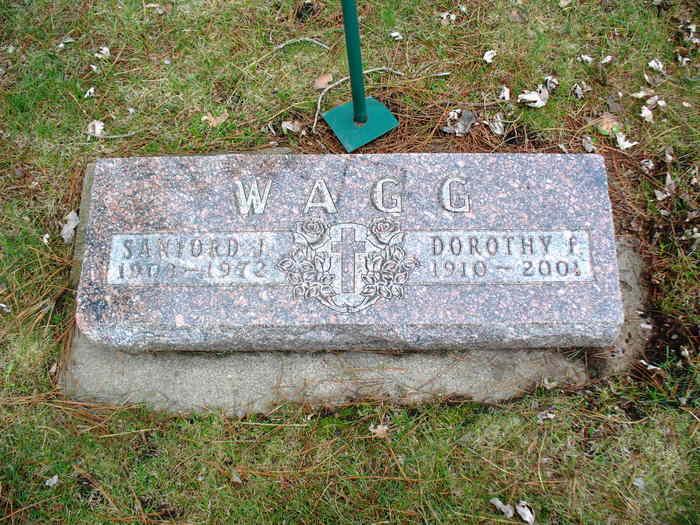 Wagg, Sanford and Dorothy.jpg