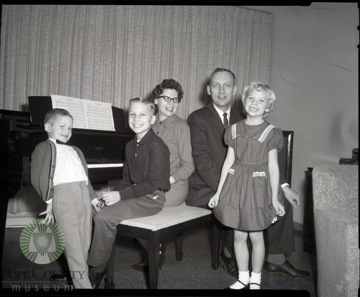 Pastor John Spencer And Family, Glenwood Minnesota 