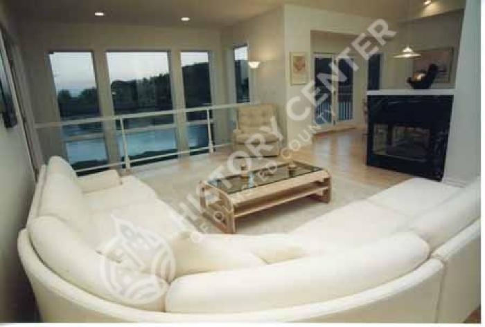 House at 124 Interlachen Lane NW