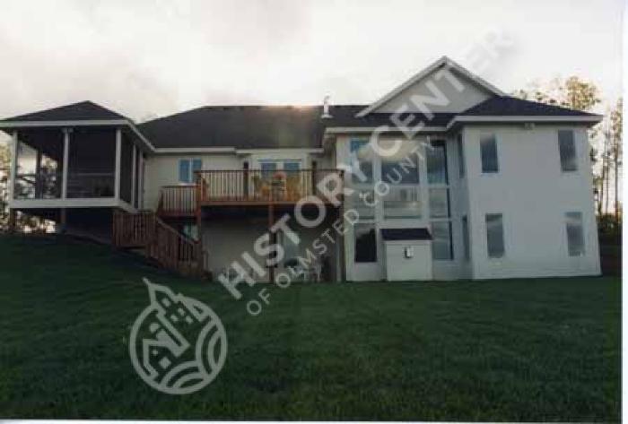 House at 124 Interlachen Lane NW