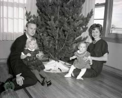Reverend James Kragness And Family, Glenwood, Minnesota 
