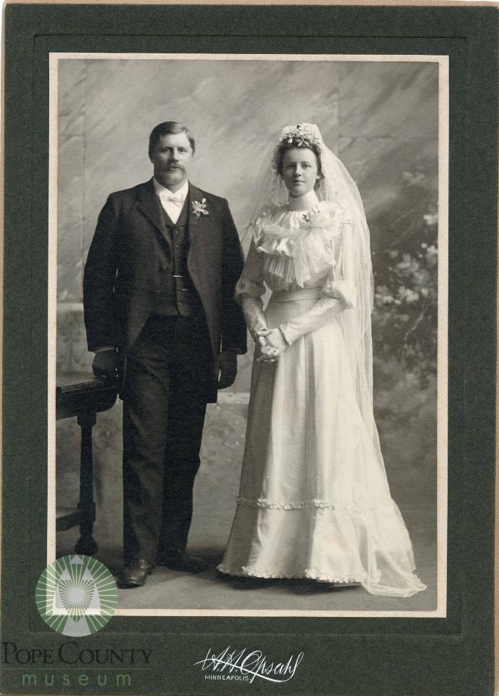 Anton and Clara Branae Wedding Photo