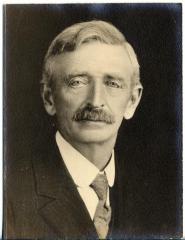 Photo of Iver J. Lee