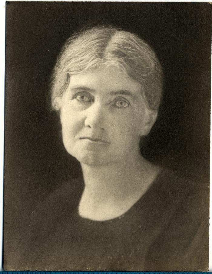 Photo of Annie C. Lee