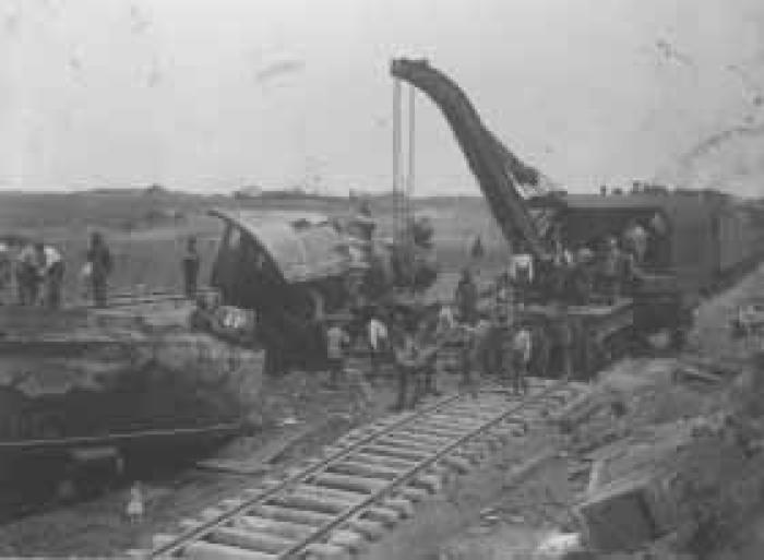Wreck near Hawley, Sept. 4, 1907, John Gratzek section crew of Perham, Milton McCray-section man, Wa