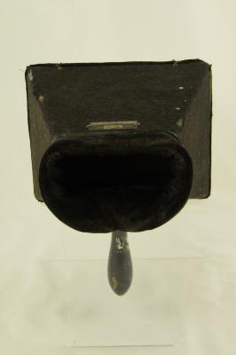 Viewer, X-ray, Black felt and velvet