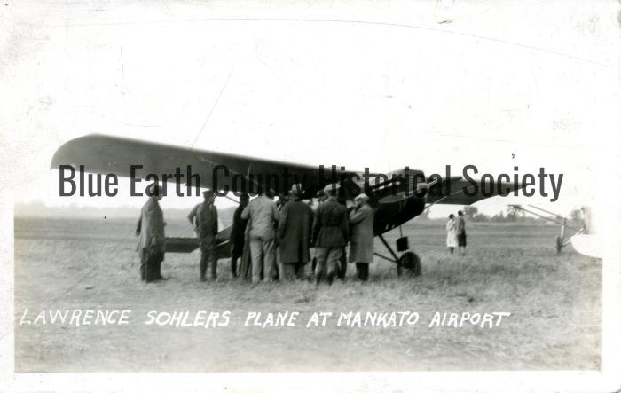 Lawrence Sholers Plane at Mankato Airport