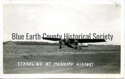 Stanolind at Mankato Airport
