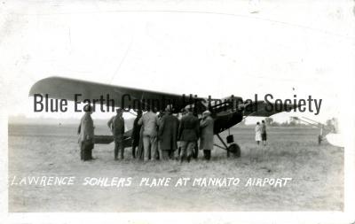 Lawrence Sholers Plane at Mankato Airport