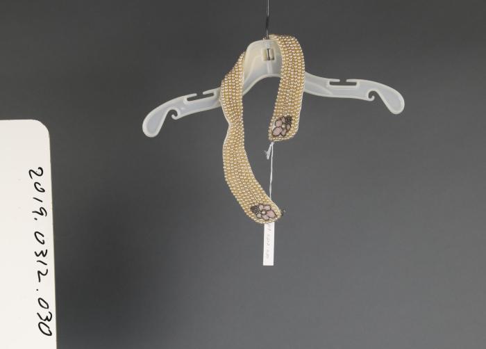 Collar