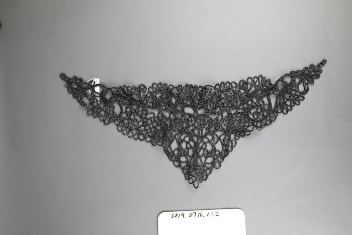 Collar