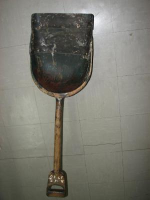 Grain Shovel