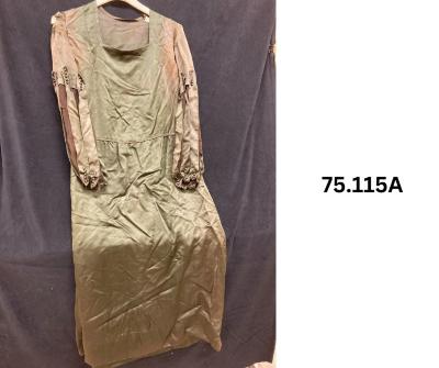 Woman's Dress - Emelia Eck