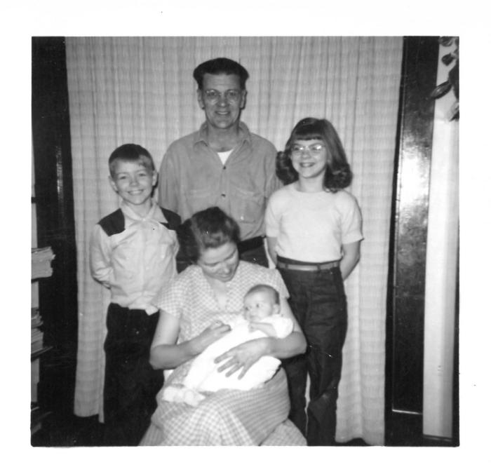 Stewart and Marjorie Lee Family