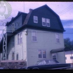 Slide 17 First Hospital in County, Starbuck