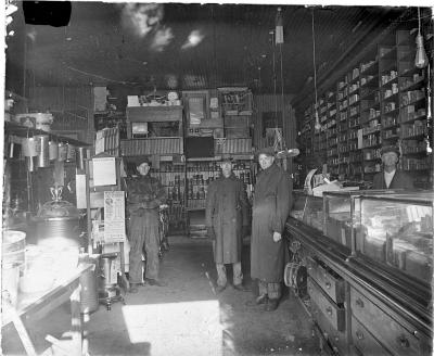 Loehl & Karker Hardware
Unidentified grocery store