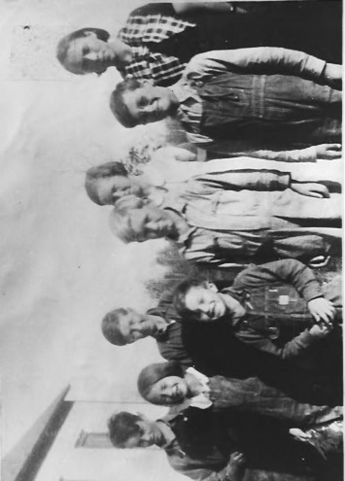 Mallard School 1935-1936, Teacher Lucille Hier and pupils