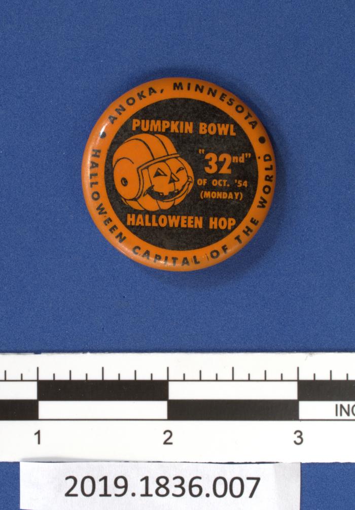 1954 Anoka Halloween Button 