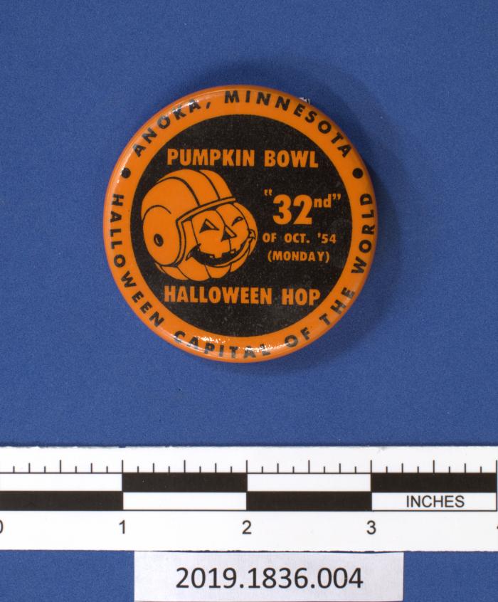 1954 Anoka Halloween Button