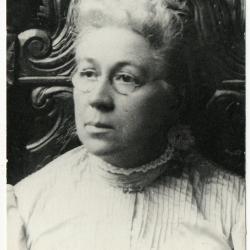 Photograph of Mrs. W.S. Frear 1909