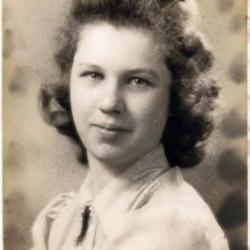 Excelsior High School Class of 1939, Janet Schraener