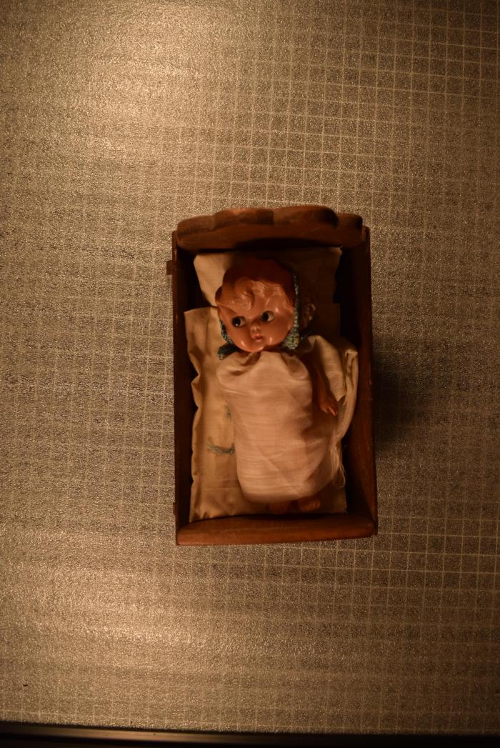 Cradle, Doll