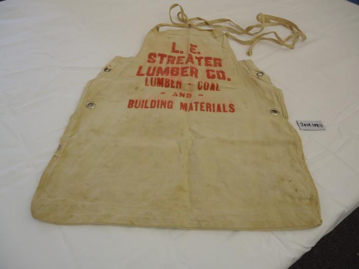 L. E. Streater Lumber Company Apron